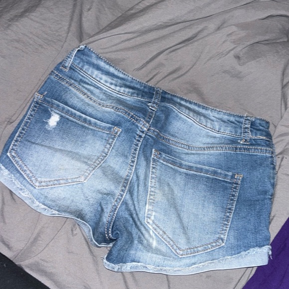 mudd jean shorts size 3 - Picture 2 of 3